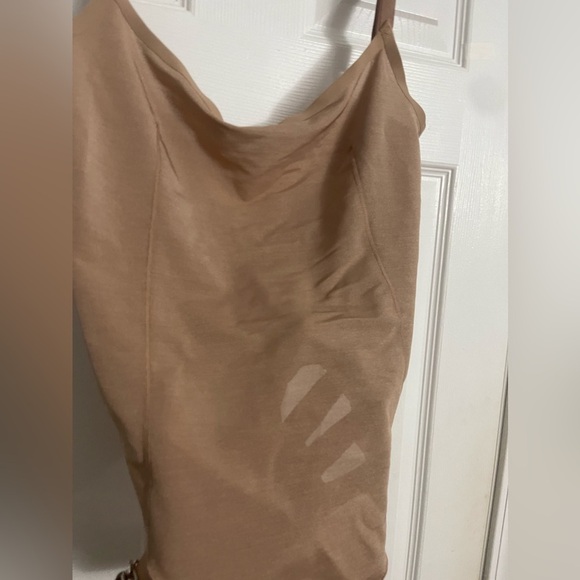 SKIMS Tan Bodysuit - Picture 3 of 5